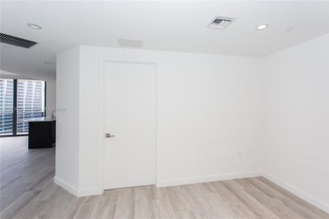 Condo in Miami, Florida, 2 bedrooms  № 1833766 - photo 3