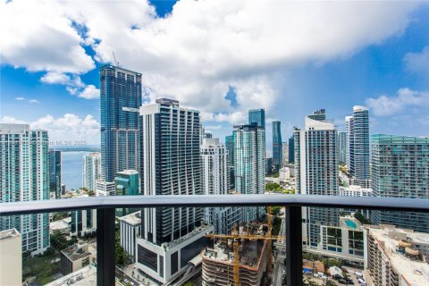Condo in Miami, Florida, 2 bedrooms  № 1833766 - photo 1