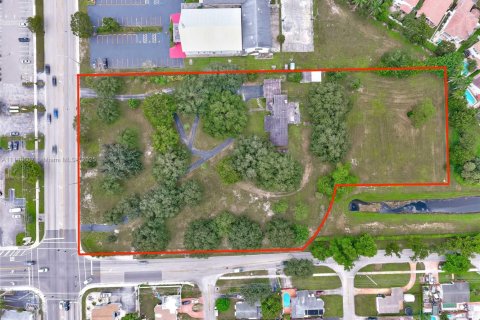 Land in Pembroke Pines, Florida № 1862269 - photo 17