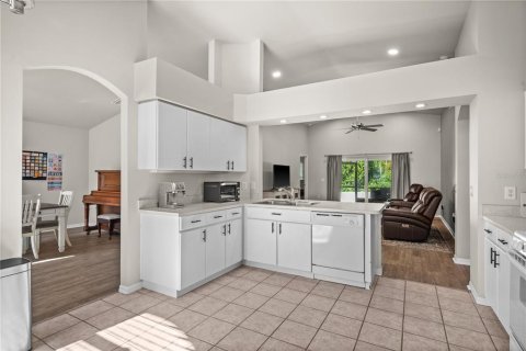 Casa en venta en Wesley Chapel, Florida, 3 dormitorios, 141.86 m2 № 1919438 - foto 4
