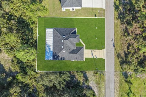 Villa ou maison à vendre à Lehigh Acres, Floride: 4 chambres, 191.1 m2 № 2390472 - photo 28