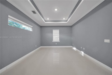 Villa ou maison à vendre à Lehigh Acres, Floride: 4 chambres, 191.1 m2 № 2390472 - photo 23