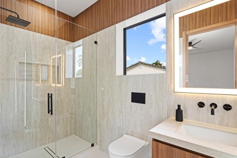 Снять в аренду виллу или дом в Майами, Флорида 6 спален, 314.2м2, № 1955923 - фото 28