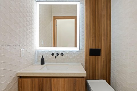 Снять в аренду виллу или дом в Майами, Флорида 6 спален, 314.2м2, № 1955923 - фото 24