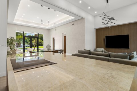 Снять в аренду виллу или дом в Майами, Флорида 6 спален, 314.2м2, № 1955923 - фото 19