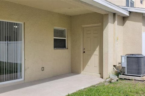Touwnhouse à louer à Riverview, Floride: 2 chambres, 126.16 m2 № 2227661 - photo 19