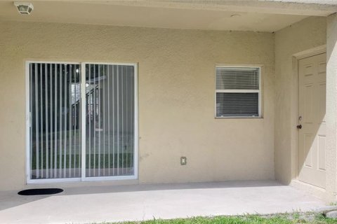 Touwnhouse à louer à Riverview, Floride: 2 chambres, 126.16 m2 № 2227661 - photo 20