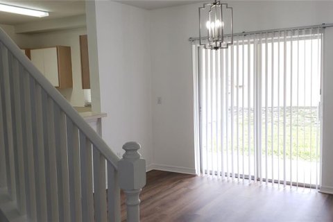 Touwnhouse à louer à Riverview, Floride: 2 chambres, 126.16 m2 № 2227661 - photo 9