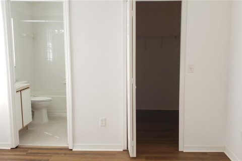 Touwnhouse à louer à Riverview, Floride: 2 chambres, 126.16 m2 № 2227661 - photo 16