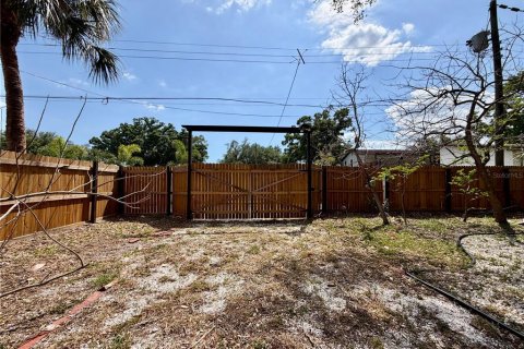 House in Saint Petersburg, Florida 2 bedrooms, 90.3 sq.m. № 2393675 - photo 27