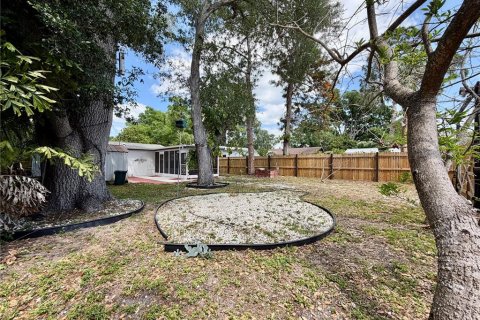 House in Saint Petersburg, Florida 2 bedrooms, 90.3 sq.m. № 2393675 - photo 29