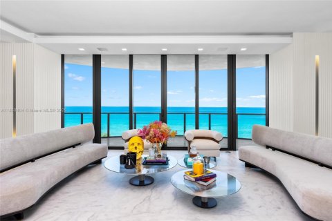 Condo in Sunny Isles Beach, Florida, 4 bedrooms  № 1889695 - photo 5