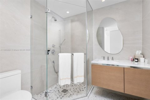 Condo in Sunny Isles Beach, Florida, 4 bedrooms  № 1889695 - photo 29