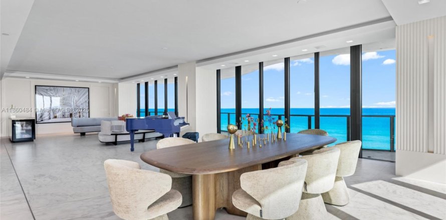 Condo in Sunny Isles Beach, Florida, 4 bedrooms № 1889695