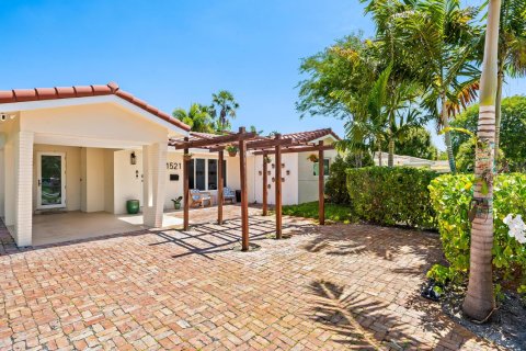 Villa ou maison à vendre à Oakland Park, Floride: 3 chambres, 146.51 m2 № 2085219 - photo 2