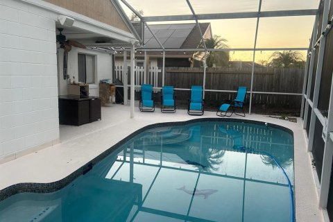 Villa ou maison à vendre à Kissimmee, Floride: 3 chambres, 149.67 m2 № 2395691 - photo 8