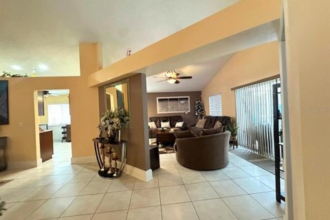 Villa ou maison à vendre à Kissimmee, Floride: 3 chambres, 149.67 m2 № 2395691 - photo 4
