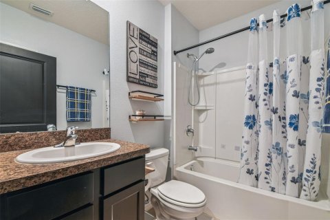 House in Riverview, Florida 3 bedrooms, 155.7 sq.m. № 1894649 - photo 23