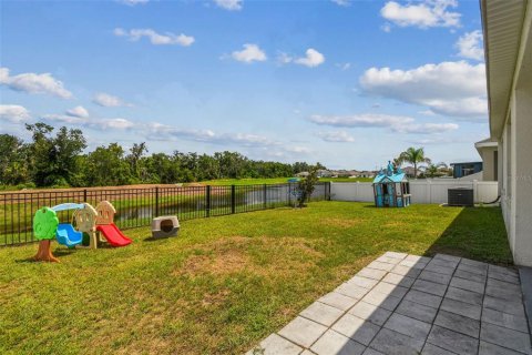 House in Riverview, Florida 3 bedrooms, 155.7 sq.m. № 1894649 - photo 27