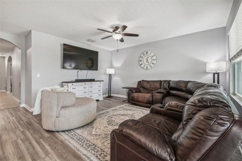 House in Riverview, Florida 3 bedrooms, 155.7 sq.m. № 1894649 - photo 12