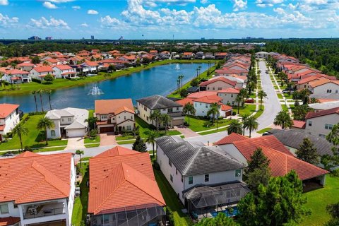 Villa ou maison à vendre à Orlando, Floride: 5 chambres, 361.02 m2 № 2334185 - photo 3
