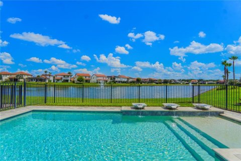 Villa ou maison à vendre à Orlando, Floride: 5 chambres, 361.02 m2 № 2334185 - photo 2
