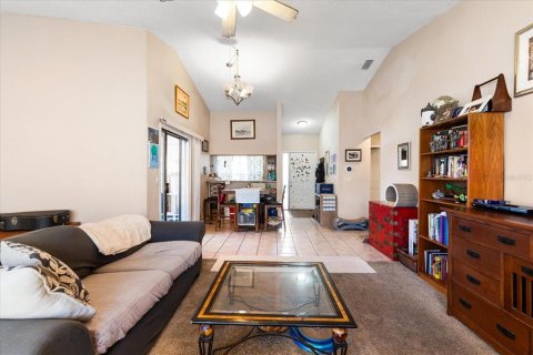 House in Oldsmar, Florida 2 bedrooms, 120.4 sq.m. № 1564832 - photo 6