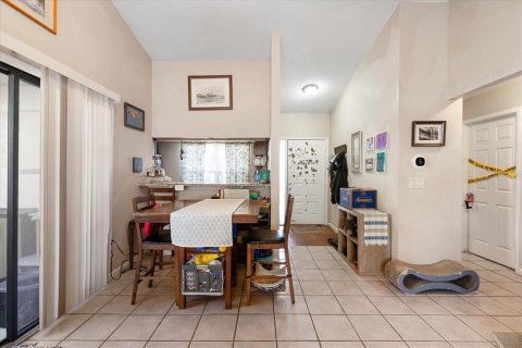 House in Oldsmar, Florida 2 bedrooms, 120.4 sq.m. № 1564832 - photo 12