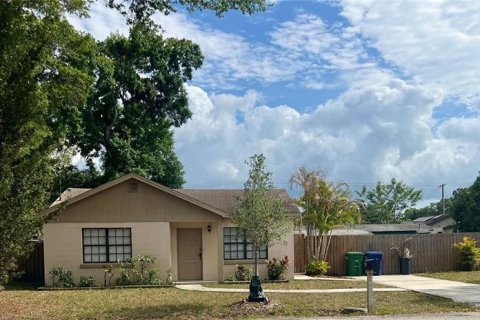 Casa en Tampa, Florida 3 dormitorios, 144.28 m2 № 2137844
