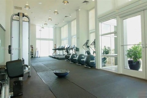 Купить кондоминиум в Майами, Флорида 3 спальни, 158.68м2, № 2002084 - фото 29