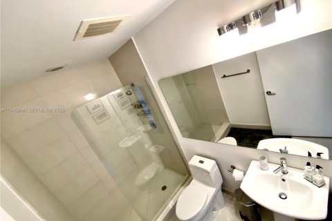 Купить кондоминиум в Майами, Флорида 3 спальни, 158.68м2, № 2002084 - фото 14
