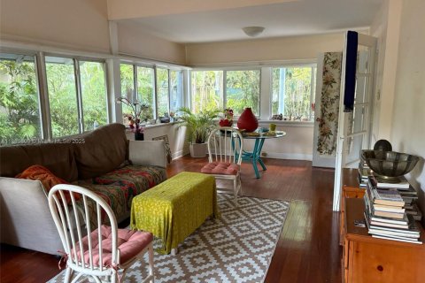 Villa ou maison à vendre à Miami, Floride: 5 chambres, 296.54 m2 № 1932144 - photo 11