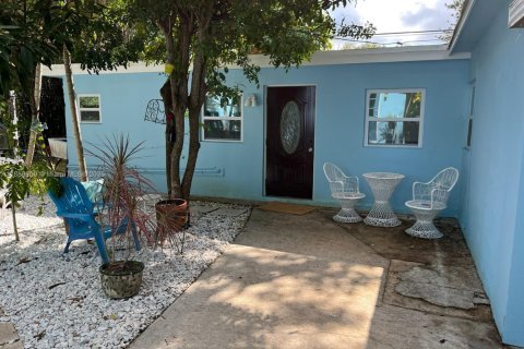 Villa ou maison à vendre à Miami, Floride: 5 chambres, 296.54 m2 № 1932144 - photo 20