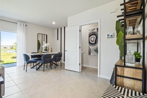 Townhouse in Edgewater, Florida 3 bedrooms, 170.94 sq.m. № 1883576 - photo 10