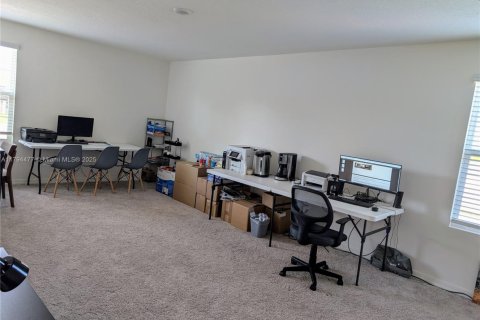 Villa ou maison à vendre à Palm Bay, Floride: 4 chambres, 247.03 m2 № 1959154 - photo 5