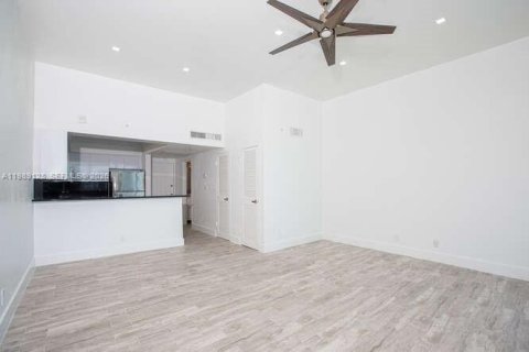 Copropriété à louer à Hollywood, Floride: 1 chambre, 44.78 m2 № 2051474 - photo 5