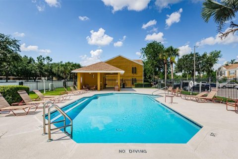 Townhouse in Wesley Chapel, Florida 2 bedrooms, 110 sq.m. № 1803947 - photo 19