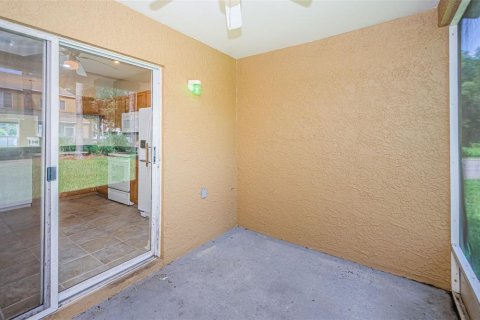 Townhouse in Wesley Chapel, Florida 2 bedrooms, 110 sq.m. № 1803947 - photo 17