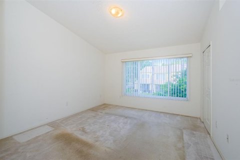 Townhouse in Wesley Chapel, Florida 2 bedrooms, 110 sq.m. № 1803947 - photo 12