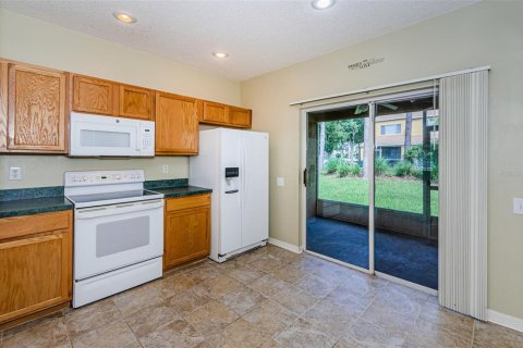 Townhouse in Wesley Chapel, Florida 2 bedrooms, 110 sq.m. № 1803947 - photo 9