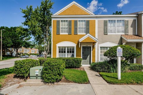 Townhouse in Wesley Chapel, Florida 2 bedrooms, 110 sq.m. № 1803947 - photo 1