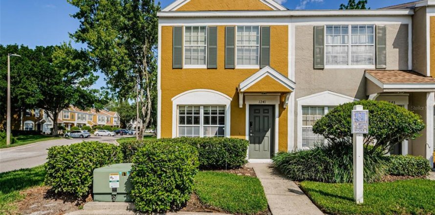 Townhouse in Wesley Chapel, Florida 2 bedrooms, 110 sq.m. № 1803947