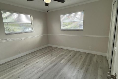 Villa ou maison à louer à North Lauderdale, Floride: 3 chambres, 106.84 m2 № 1999750 - photo 9