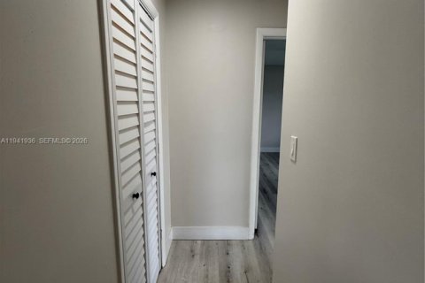 Villa ou maison à louer à North Lauderdale, Floride: 3 chambres, 106.84 m2 № 1999750 - photo 16