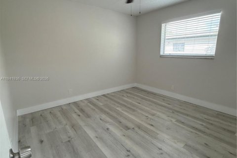 Villa ou maison à louer à North Lauderdale, Floride: 3 chambres, 106.84 m2 № 1999750 - photo 5