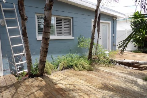 Villa ou maison à vendre à Madeira Beach, Floride: 2 chambres, 110.09 m2 № 1858304 - photo 13