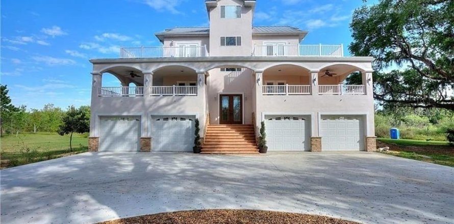 Casa en Lake Wales, Florida 7 dormitorios, 421.31 m2 № 2135433