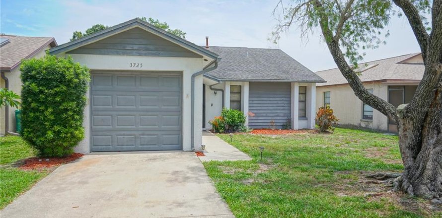 House in Melbourne, Florida 2 bedrooms, 102.29 sq.m. № 1831775