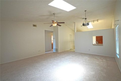 House in Melbourne, Florida 2 bedrooms, 102.29 sq.m. № 1831775 - photo 5