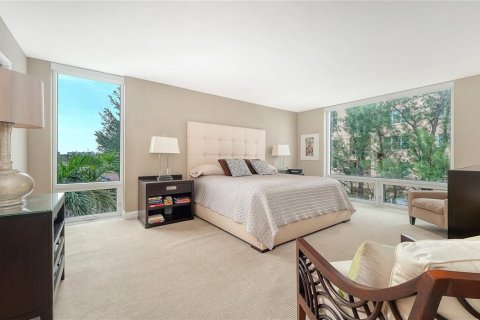 Condo in Longboat Key, Florida, 2 bedrooms № 2291002 - photo 20